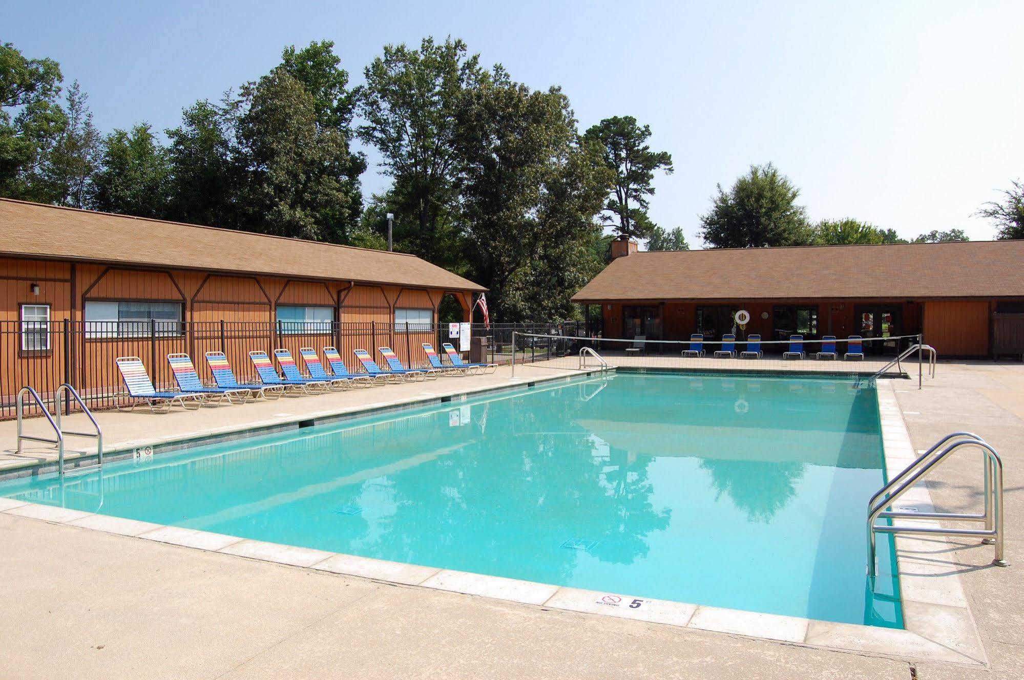 Forest Lake Rv & Camping Resort Advance Kültér fotó